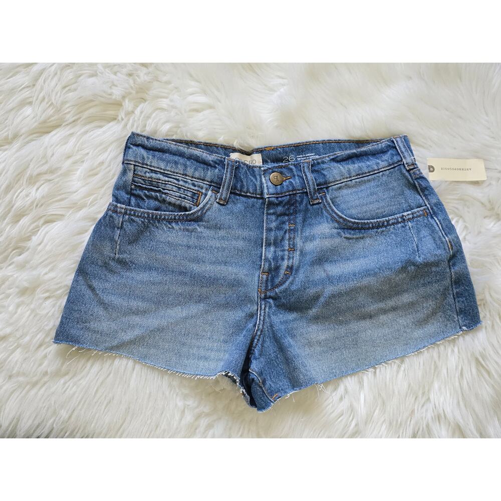 New Anthropologie Pilcro the Devon Denim Shorts - 26 waist - Picture 6 of 7